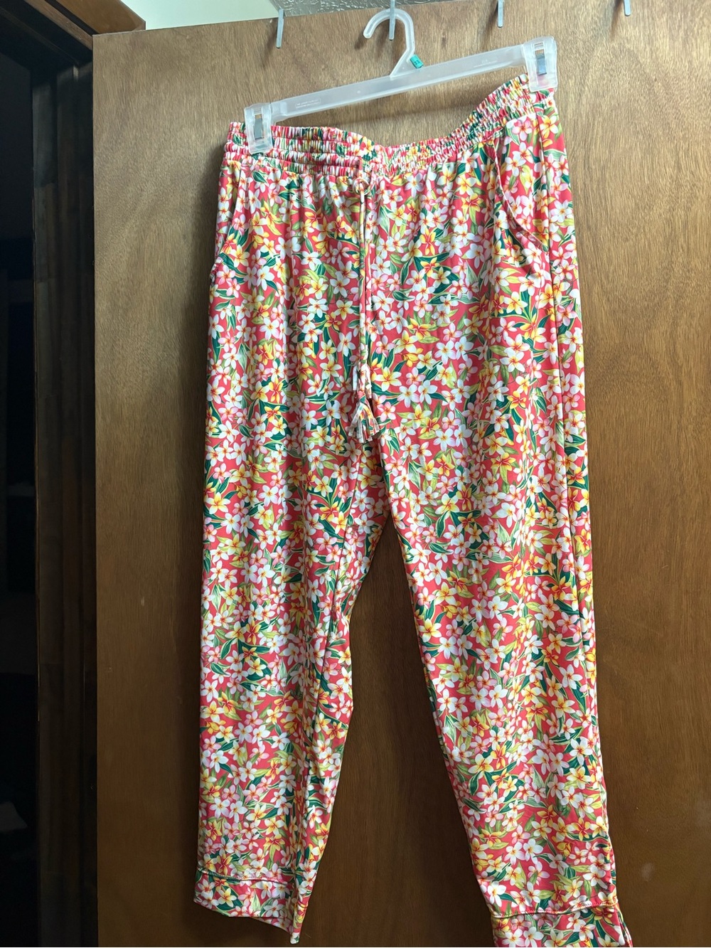 Tommy Bahama Floral Capris in Pink, White & Green